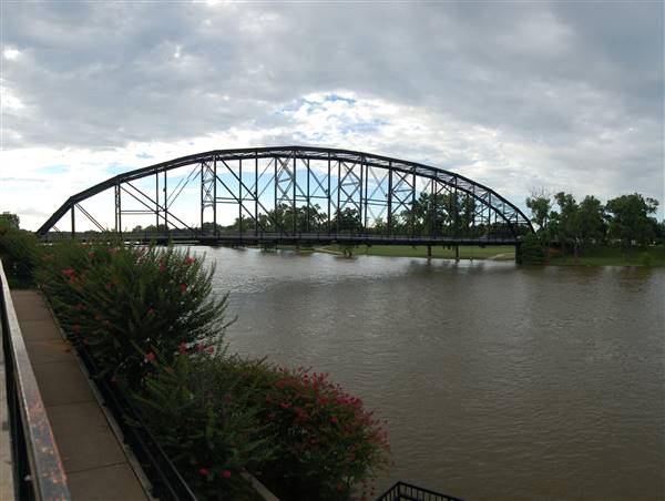 Waco Suspension Bridge and Waco Riverwalk (6/15/2015)