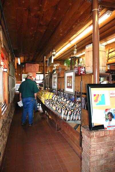 Bodacious Bar - B - Que (10/8/2015)