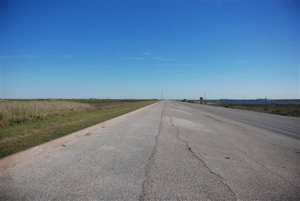 Galveston Seawall Blvd - Northeast End (4/7/2016)