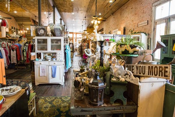 Sugar Moon Antiques (3/16/2018)