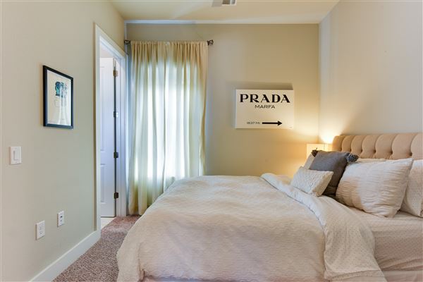 Vineyard Townhome (1/7/2020 - Credits: Robert Kies Photography)