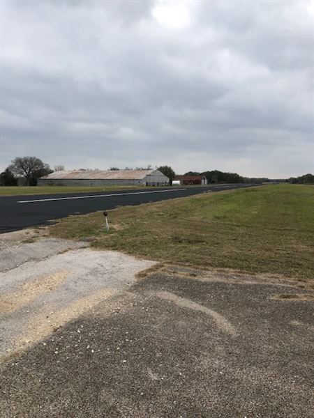 Rockdale Airport (12/14/2021 - Credits: Jim Gibson)