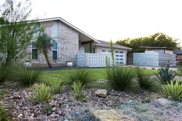 Falcon Ranch ATX (10/1/2021 - Credits: Daytime, outdoor photos taken by Native Edge)