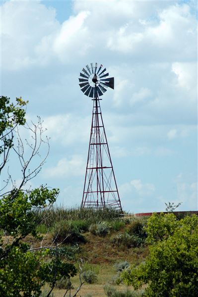 Borger Wind Farms (4/30/2018 - Credits: Charles Gillingham)