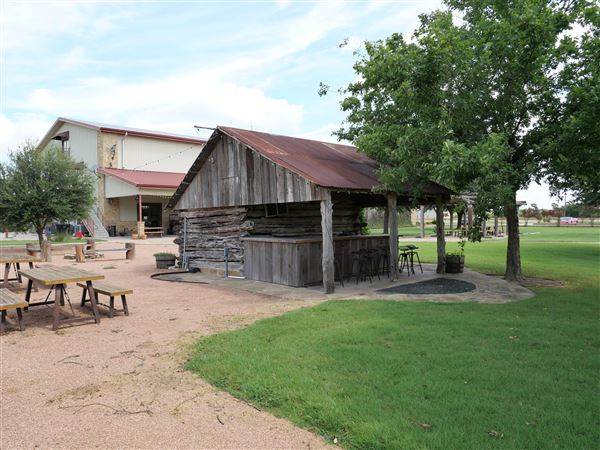 Spiderwood Studios 969 - Courtyard, Bar, & Gazebo (6/30/2023 - Credits: Matt Miller)