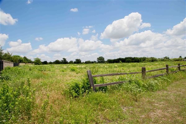 Blackland Prairie Park (5/1/2023 - Credits: Owner)