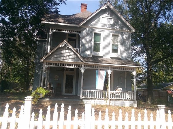 The Gingerbread House (10/1/2023 - Credits: Steph Gorski)