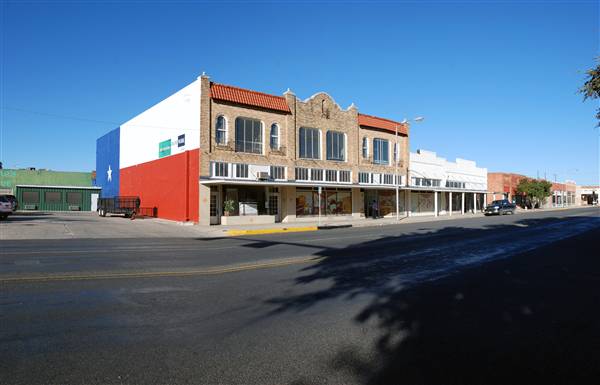 Chadbourne Street Retail District (12/2/2010)