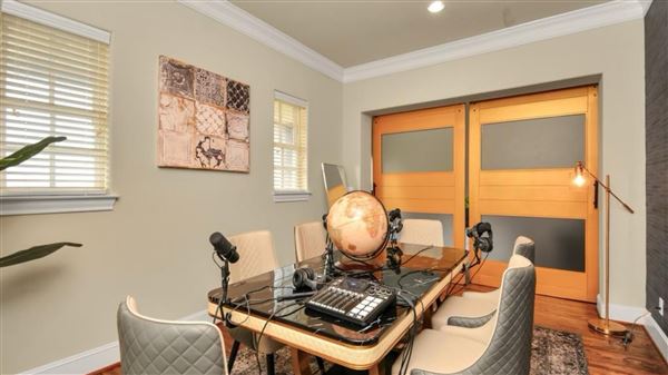 Roots of Royalty Studio / House (7/5/2024 - Credits: submitted by: Pauline Clement)