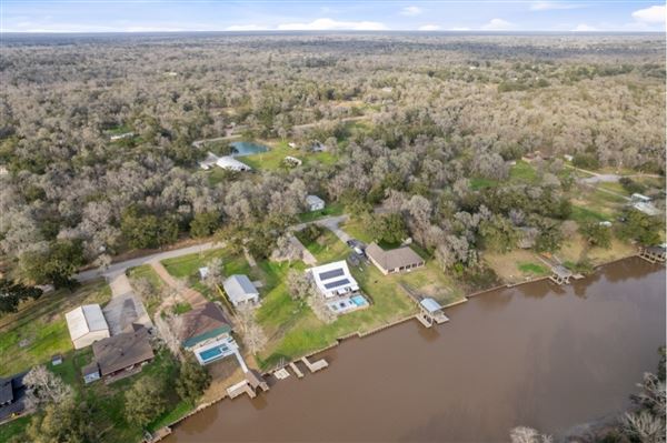 San Bernard River House (8/10/2024 - Credits: 4765 CR 747A)