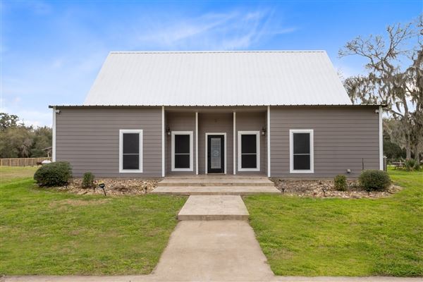 San Bernard River House (8/10/2024 - Credits: 4765 CR 747A)