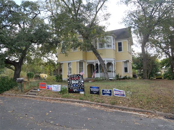 Main Street Neighborhood (10/29/2024 - Credits: Alex Payne)