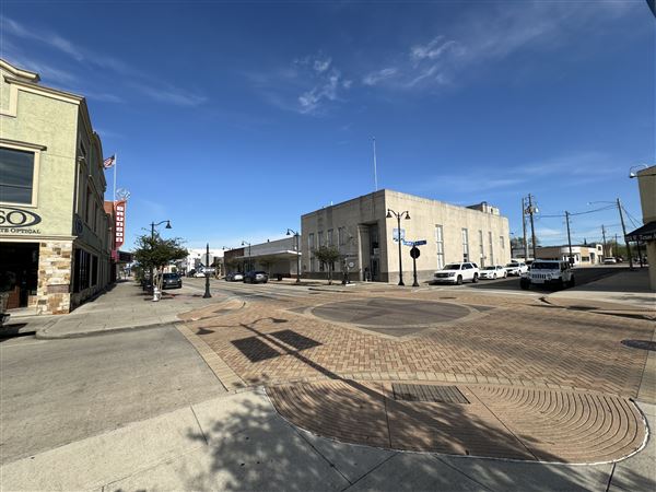 Baytown Town Square (12/13/2024 - Credits: Ryan Rawlings and Glenn Loyd)