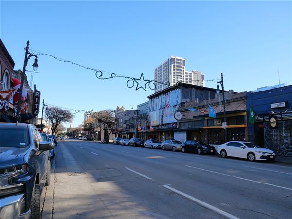 6th Street Retail District (12/20/2024 - Credits: Alex Payne)