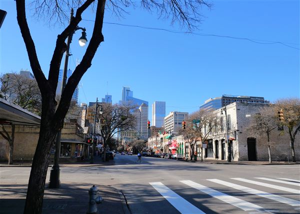 6th Street Retail District (12/20/2024 - Credits: Alex Payne)
