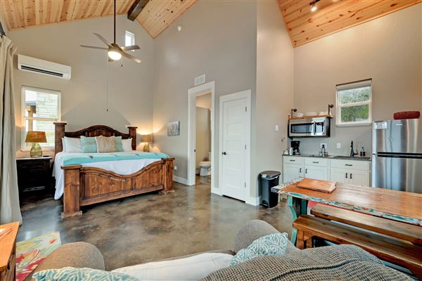 Hill Country Casitas (6/1/2023 - Credits: hill country casitas)