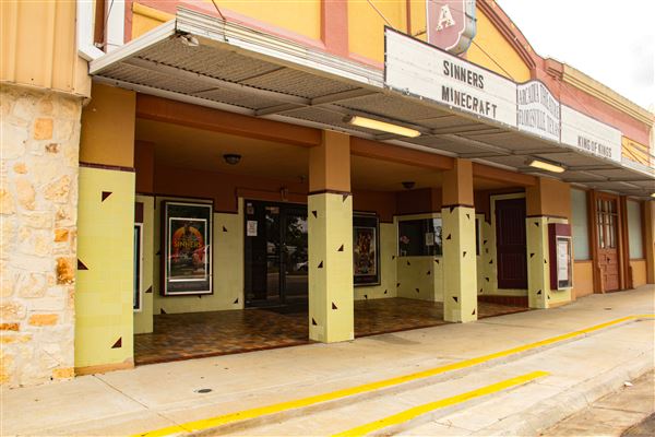 Floresville (4/22/2025 - Credits: Erik McCowan)