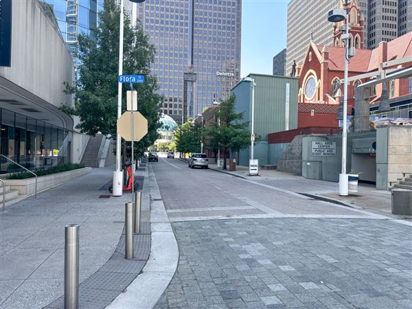 Flora Street (10/6/2025 - Credits: Austin Flores)