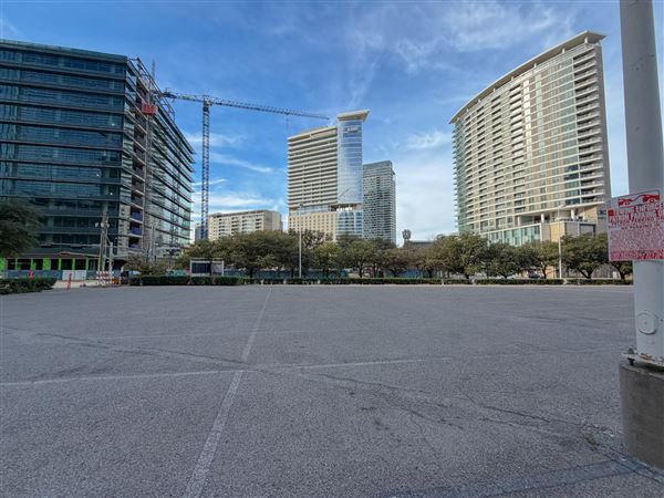 Harwood Parking Lot (1/9/2026 - Credits: Austin Flores)