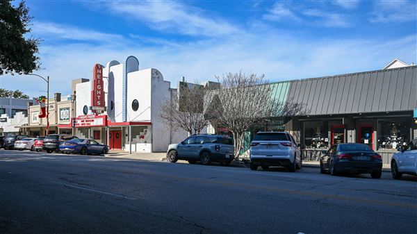 The Heights - 19th Street Retail District (12/2/2025 - Credits: Houston Film Commission)