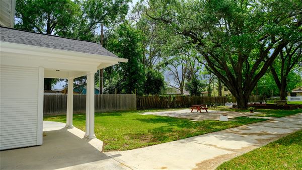 Conroe White House (4/18/2026 - Credits: Houston Film Commission)