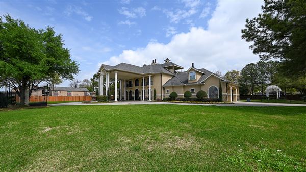 La Mansion Venue (3/7/2023 - Credits: Houston Film Commission)