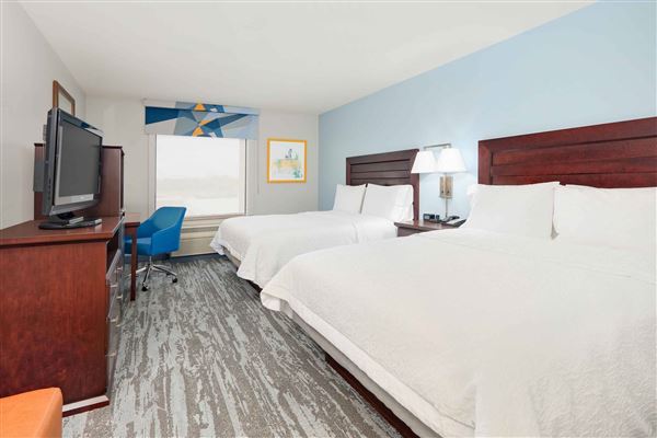 Hampton Inn & Suites Dallas-Arlington-South (7/30/2026 - Credits: submitted by: Laura Mullican)